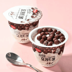 クリーミーヨーグルトボール　340円（GOLD STAR）